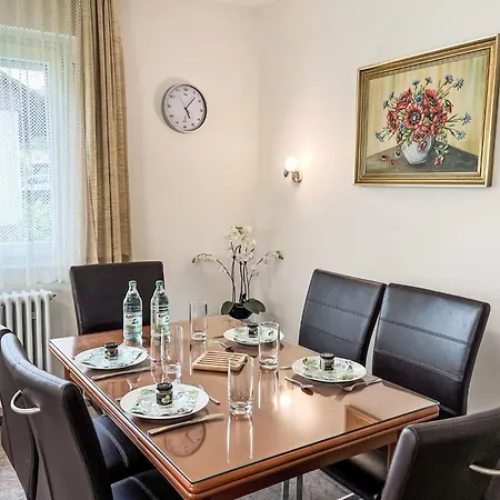 Prázdninový dům Zum Munteren Eichhoernchen By Interhome *